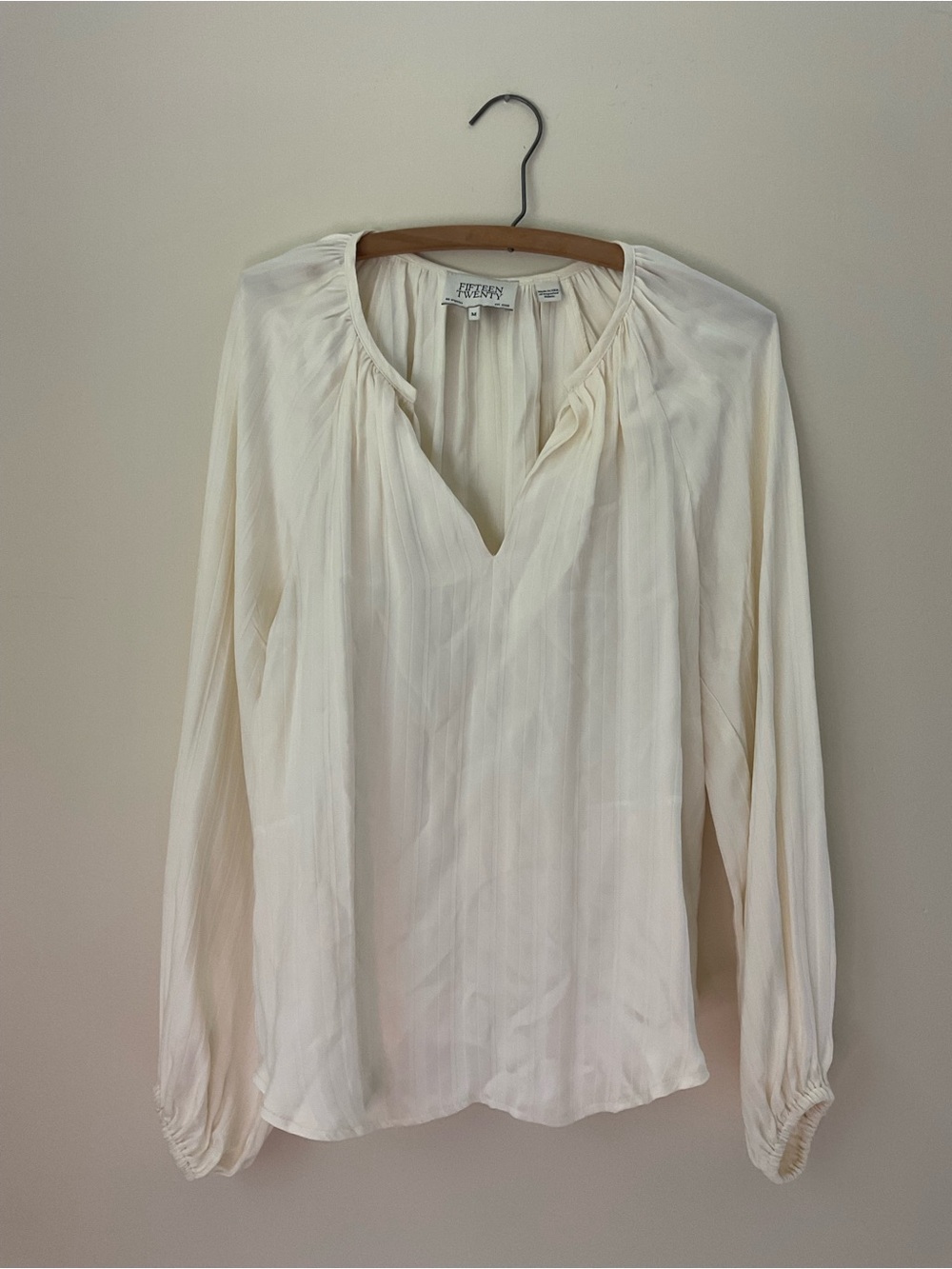 Fifteen Twenty Cream Long-Sleeve V-Neck Peasant Blouse